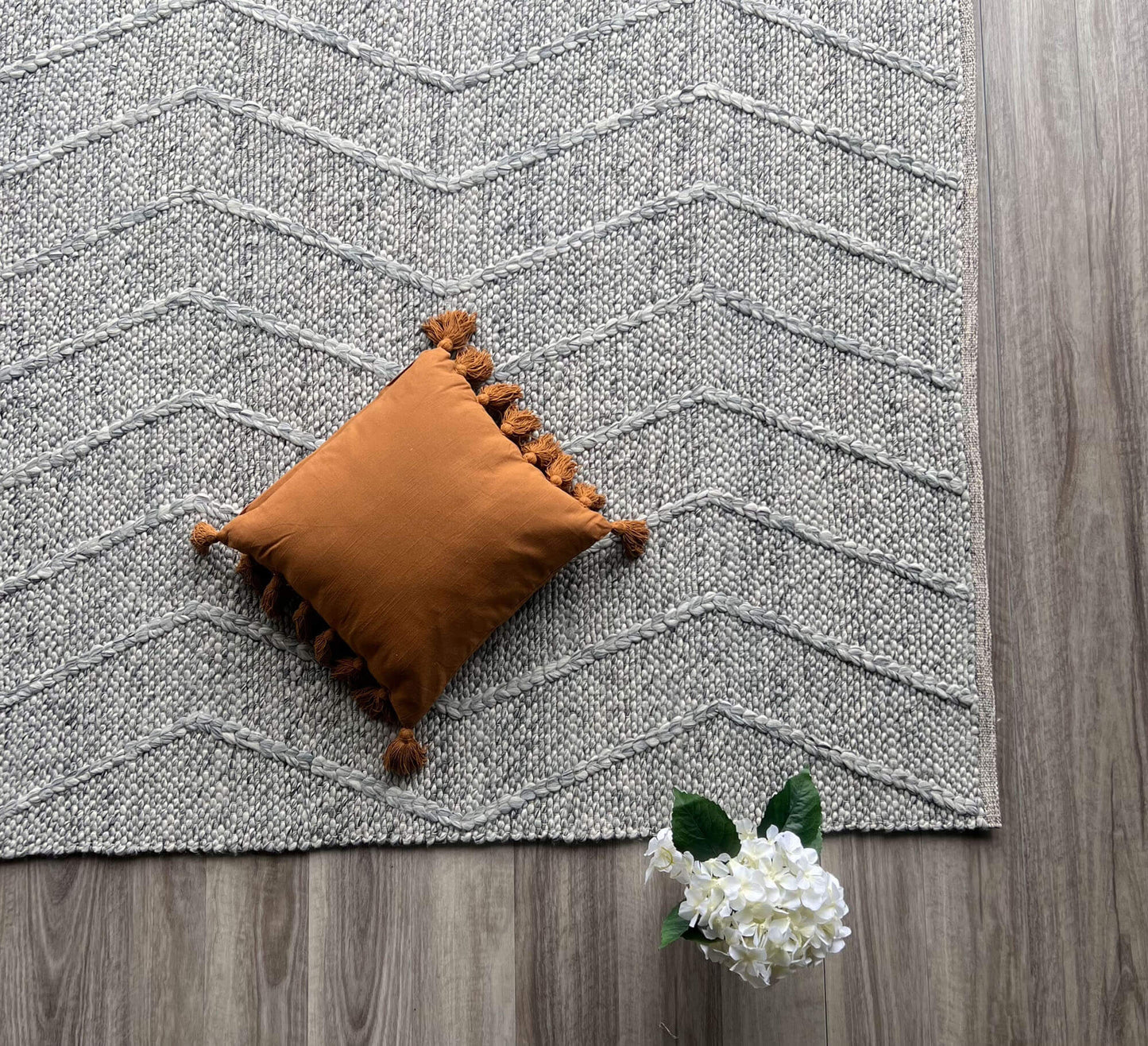 Pure Wool Ava Collection Spotted Grey